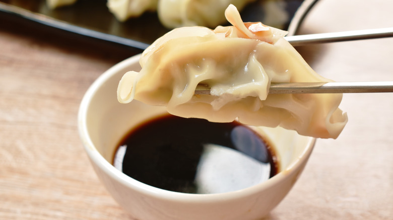 How to enjoy Har Gow properly?